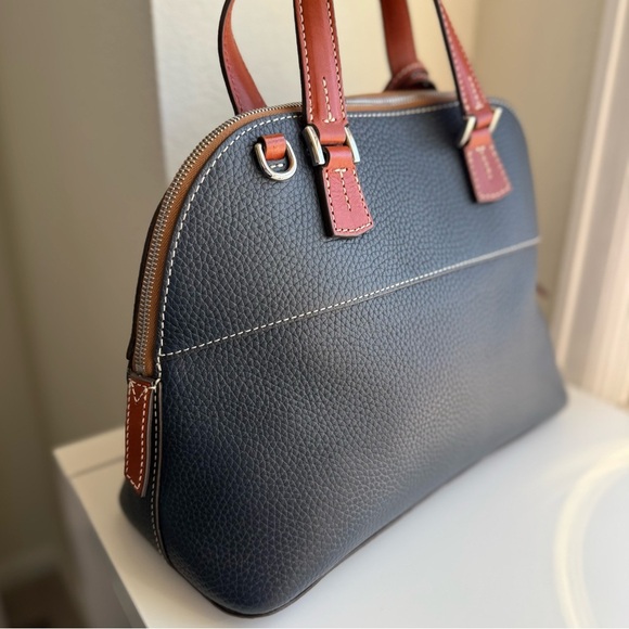 Dooney & Bourke Cambridge Zip Satchel Black and Brown Leather Medium Handbag - Picture 10 of 16